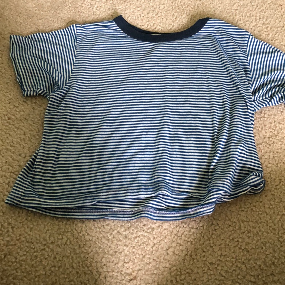 Cropped navy and white stripped shirt